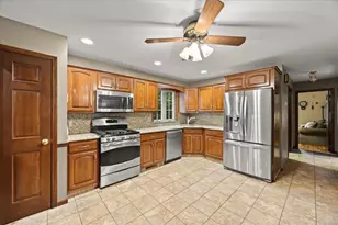 195 Colonial Dr, Somerset, MA 02726 - Photo 28