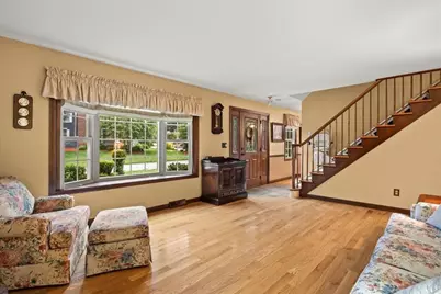 195 Colonial Dr, Somerset, MA 02726 - Photo 18
