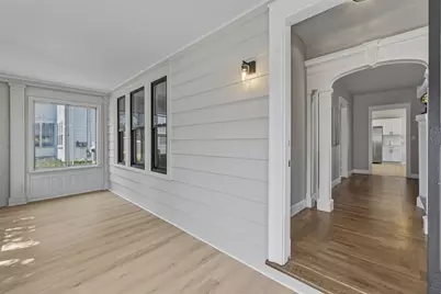 61 W Glen St, Holyoke, MA 01040 - Photo 8