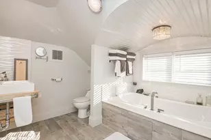 11 Julia St, Newburyport, MA 01950 - Photo 28