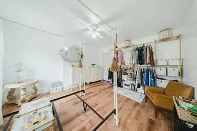 14 Center St, Holyoke, MA 01040 - Photo 16
