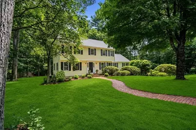 112 Wood End Lane, Medfield, MA 02052 - Photo 2