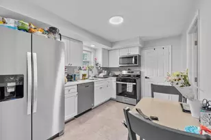 21 Medford St, Malden, MA 02148 - Photo 16