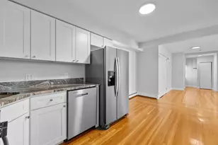 21 Medford St, Malden, MA 02148 - Photo 10