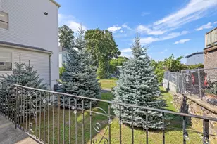 21 Medford St, Malden, MA 02148 - Photo 38