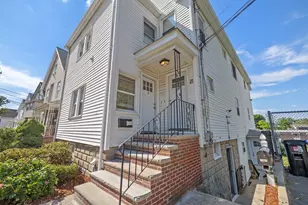 21 Medford St, Malden, MA 02148 - Photo 2