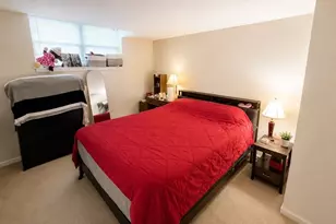 7 Lake Shore Ct, Boston, MA 02135 - Photo 4
