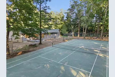 20 Longfellow Rd, Holyoke, MA 01040 - Photo 40