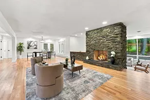 20 Longfellow Rd, Holyoke, MA 01040 - Photo 4