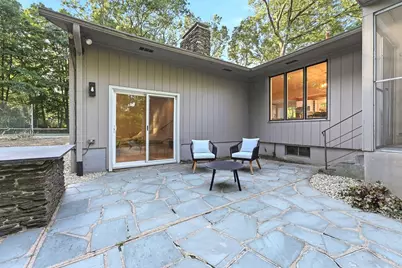 20 Longfellow Rd, Holyoke, MA 01040 - Photo 38
