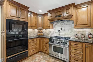 236 Bridle Path, North Andover, MA 01845 - Photo 6