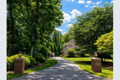 6 Windsor Pl, Mansfield, MA 02048 - Photo 2