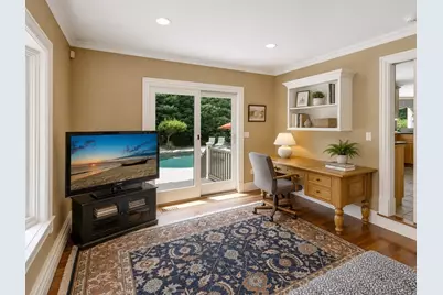 6 Windsor Pl, Mansfield, MA 02048 - Photo 18