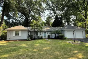 97 Overlook Dr, Springfield, MA 01118 - Photo 1