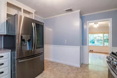 97 Overlook Dr, Springfield, MA 01118 - Photo 8