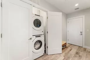 1457 Tremont St, Boston, MA 02120 - Photo 16