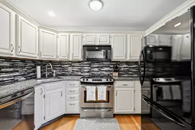204 Brookfield Ln #204, Agawam, MA 01001 - Photo 8