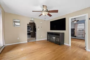 70 Mirror Lake Ave, Norfolk, MA 02056 - Photo 12
