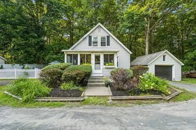 70 Mirror Lake Ave #70, Norfolk, MA 02056 - Photo 2