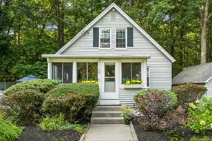 70 Mirror Lake Ave, Norfolk, MA 02056 - Photo 2