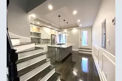 209 Green St #2, Cambridge, MA 02139 - Photo 4
