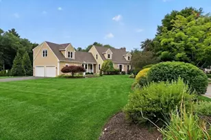 72 Beckford Farm Rd, Hanover, MA 02339 - Photo 2