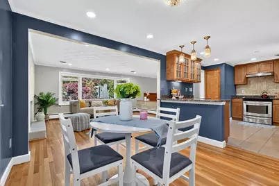 32 Bobolink Rd, Wellesley, MA 02481 - Photo 10