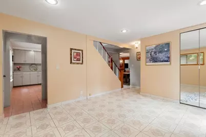 48 Valley St, Wakefield, MA 01880 - Photo 12