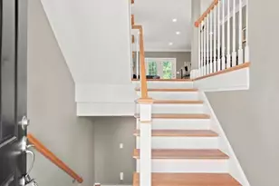 27 Clarks Hill Ln, Framingham, MA 01702 - Photo 4