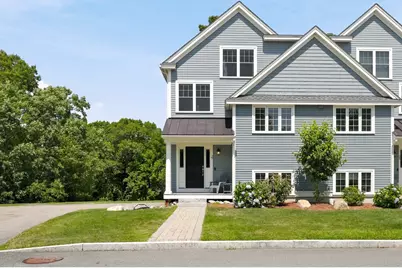 27 Clarks Hill Ln #27, Framingham, MA 01702 - Photo 2