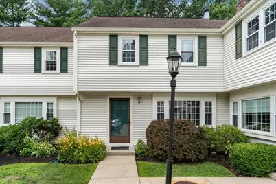801 Washington St #8, Pembroke, MA 02359 - Photo 1