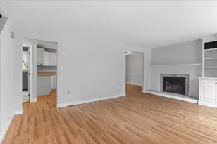 801 Washington St, Pembroke, MA 02359 - Photo 4