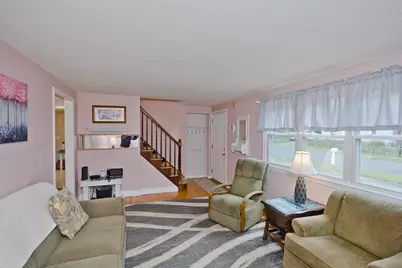 164 Barbara St, Westfield, MA 01085 - Photo 8