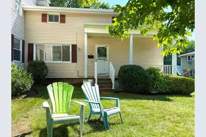 55 Northampton St, Easthampton, MA 01027 - Photo 2