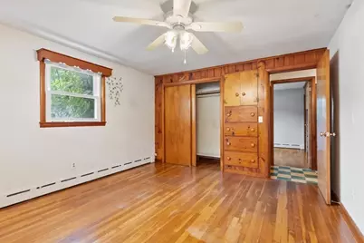 16 Hobson St, Leominster, MA 01453 - Photo 10