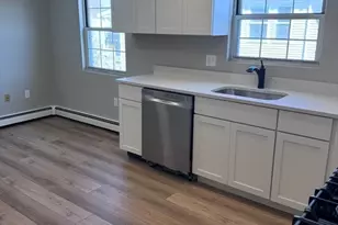 1099 River St, Boston, MA 02136 - Photo 2