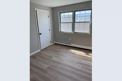1099 River St #3, Boston, MA 02136 - Photo 6