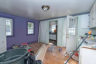 6 Spring St, Amesbury, MA 01913 - Photo 16