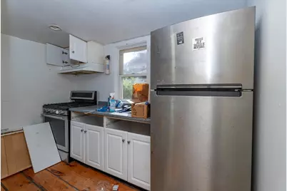 6 Spring St, Amesbury, MA 01913 - Photo 14