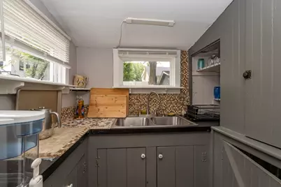 6 Spring St, Amesbury, MA 01913 - Photo 6