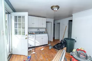 6 Spring St, Amesbury, MA 01913 - Photo 18