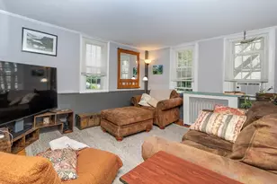 6 Spring St, Amesbury, MA 01913 - Photo 8