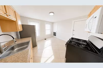 109 Capen St, Boston, MA 02124 - Photo 8