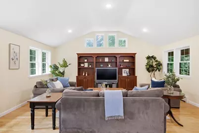 92 Lovering Street, Medway, MA 02053 - Photo 10
