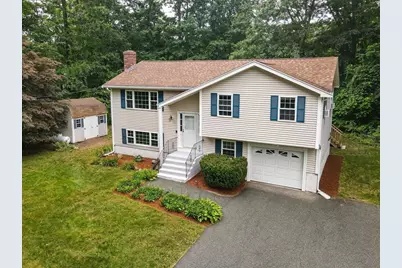 92 Lovering Street, Medway, MA 02053 - Photo 2