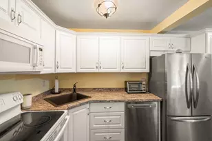980 Plain St, Marshfield, MA 02050 - Photo 10