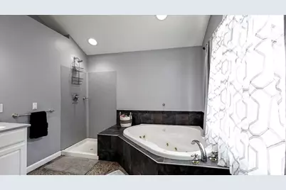 21 Willow St, Brockton, MA 02301 - Photo 22