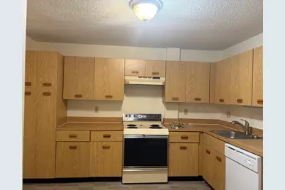 96 Old Colony Avenue #131, Taunton, MA 02718 - Photo 4