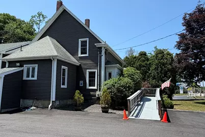 661 South St W, Raynham, MA 02767 - Photo 2