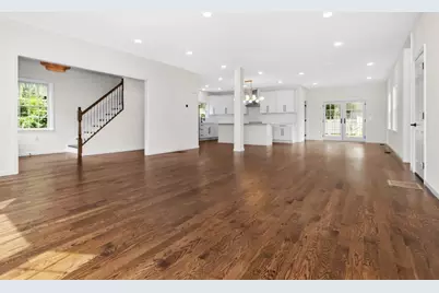 11 Kernwood Ave, Beverly, MA 01915 - Photo 2